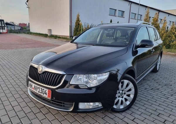 Skoda Superb cena 37900 przebieg: 299251, rok produkcji 2012 z Czarne małe 596